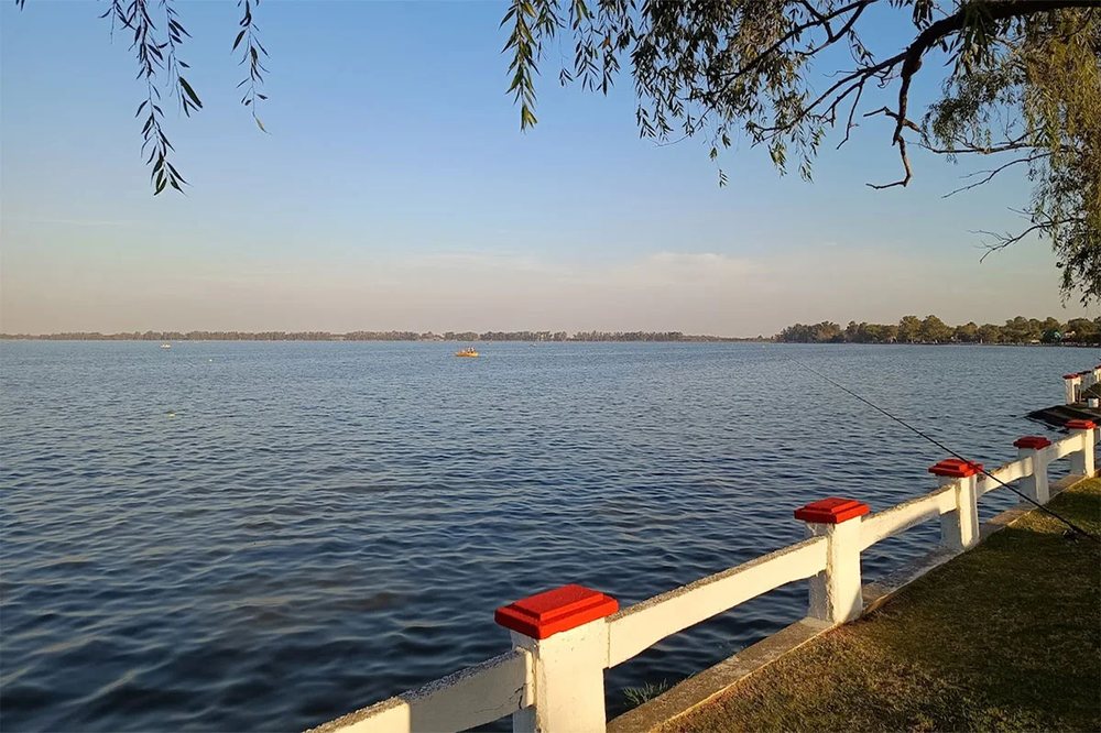 The Monte lagoon and its waterfront